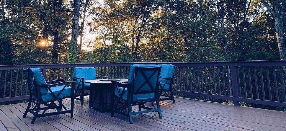 custom deck in forest in seacoast